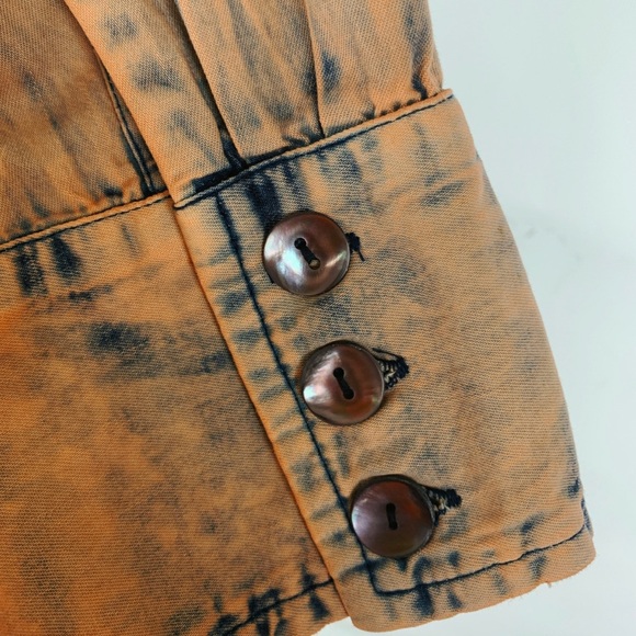 One of a kind Boutique find! Embellished button and pocketed button down! Size L - Picture 4 of 8